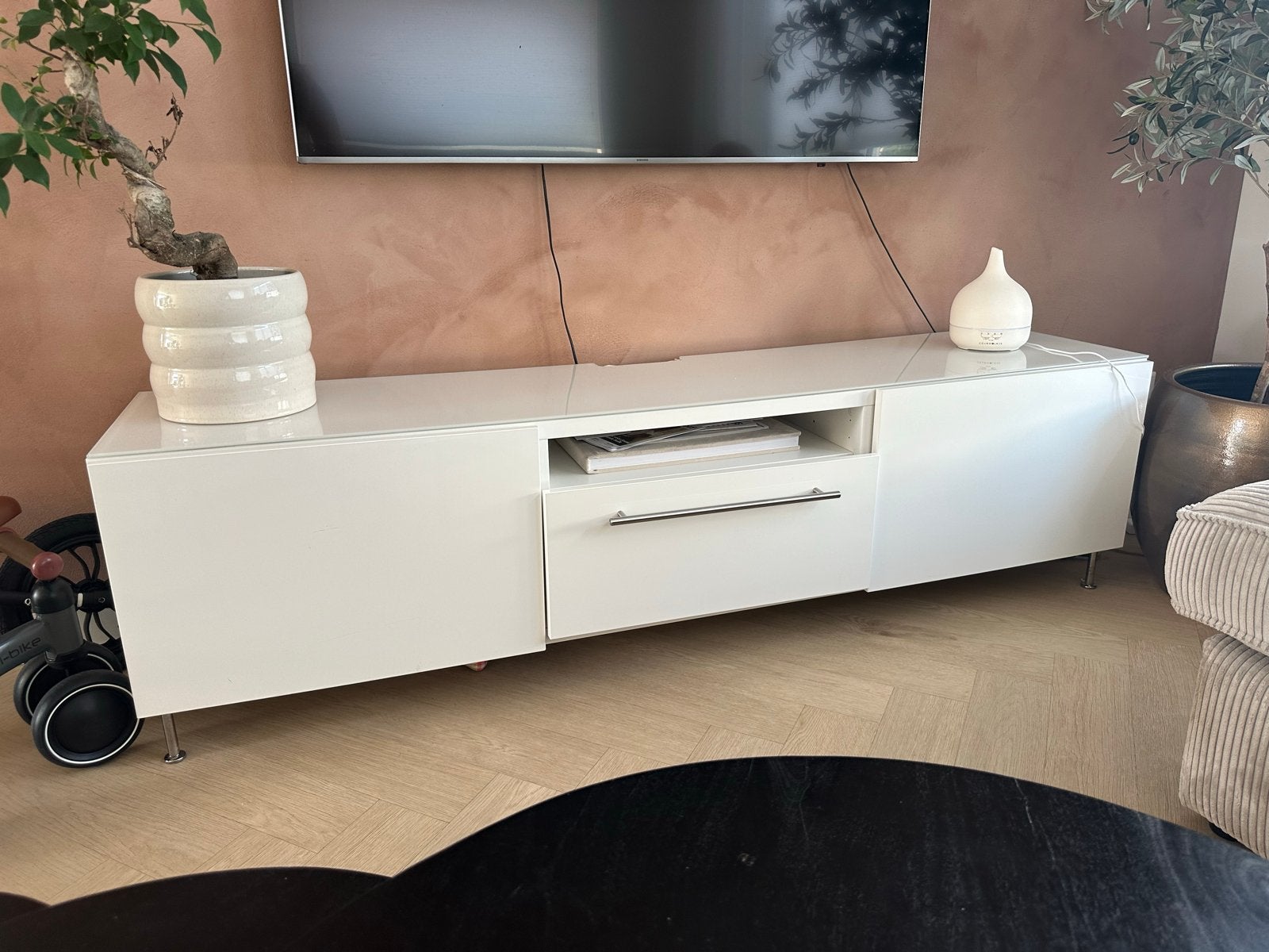 IKEA Besta tv meubel., Huis en Inrichting, Kasten | Televisiemeubels, Ophalen, Gebruikt, 150 tot 200 cm, Glas
