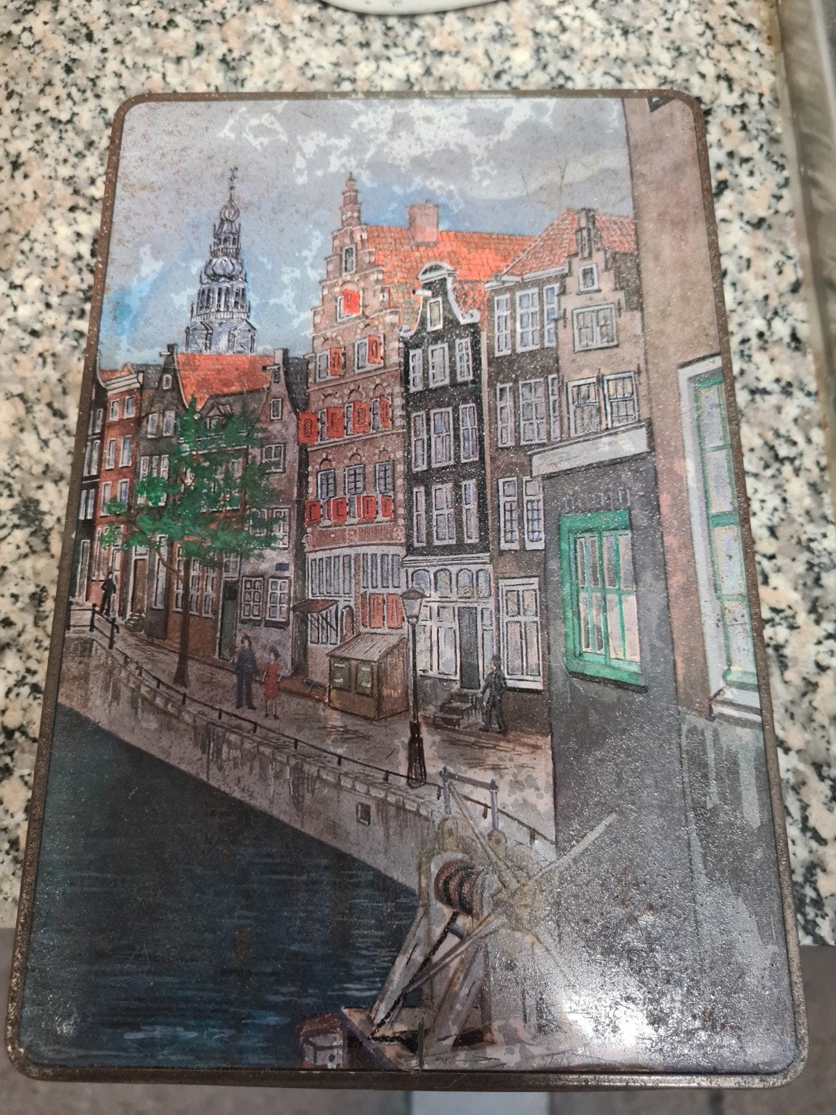 patria blik Amsterdam, Ophalen