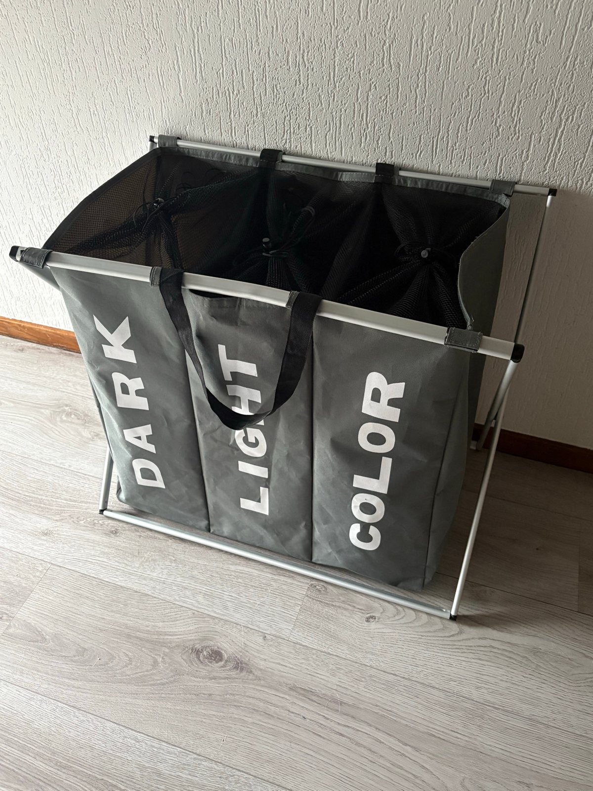Wasmand met 3 vakken - Sorteer je was gemakkelijk!, Ophalen, Zo goed als nieuw