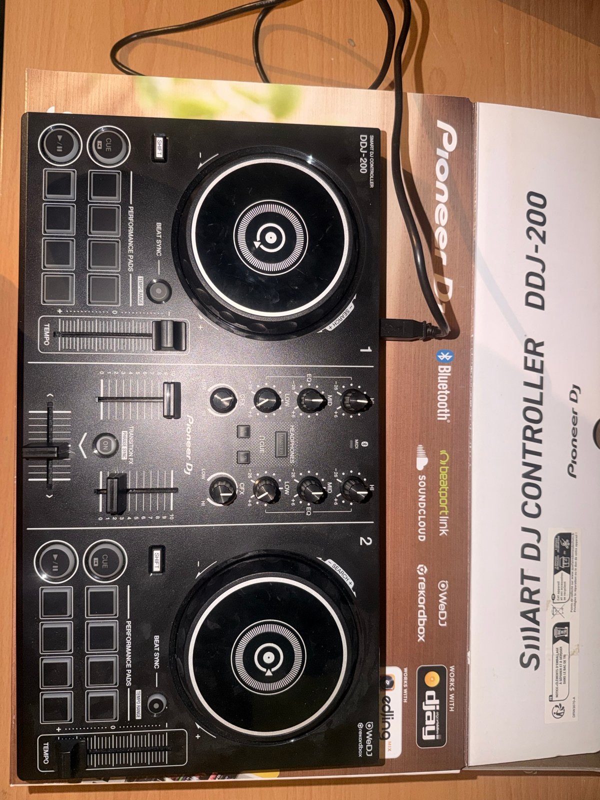 Pioneer DDJ-200 Smart DJ Controller - Zo goed als nieuw, Muziek en Instrumenten, Ophalen of Verzenden, Zo goed als nieuw, Dj-set