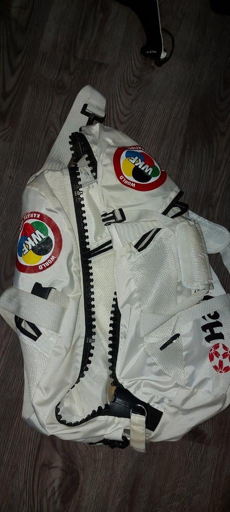 Kumite karate beschermers, Ophalen