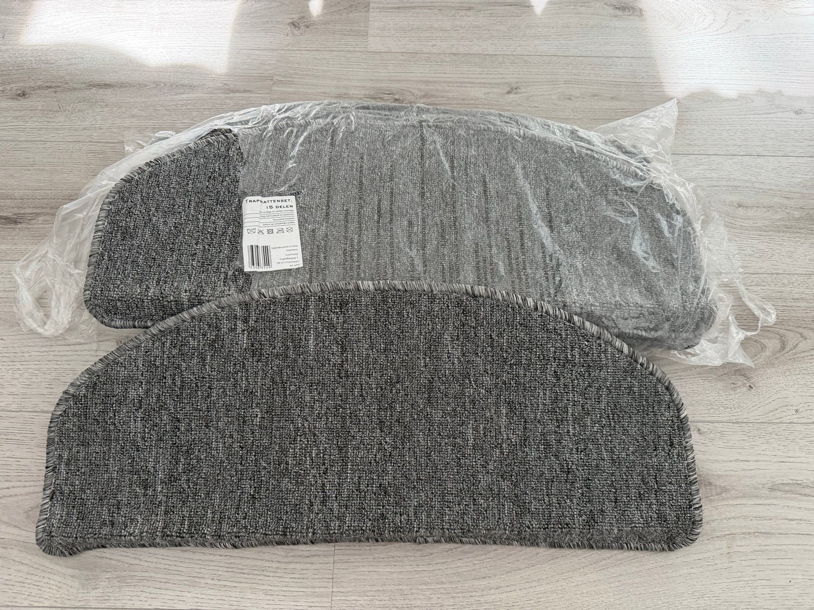 Nieuwe Antraciet Trapmattenset | 15 Stuks, Huis en Inrichting, Nieuw, Minder dan 50 cm, Grijs, Rechthoekig