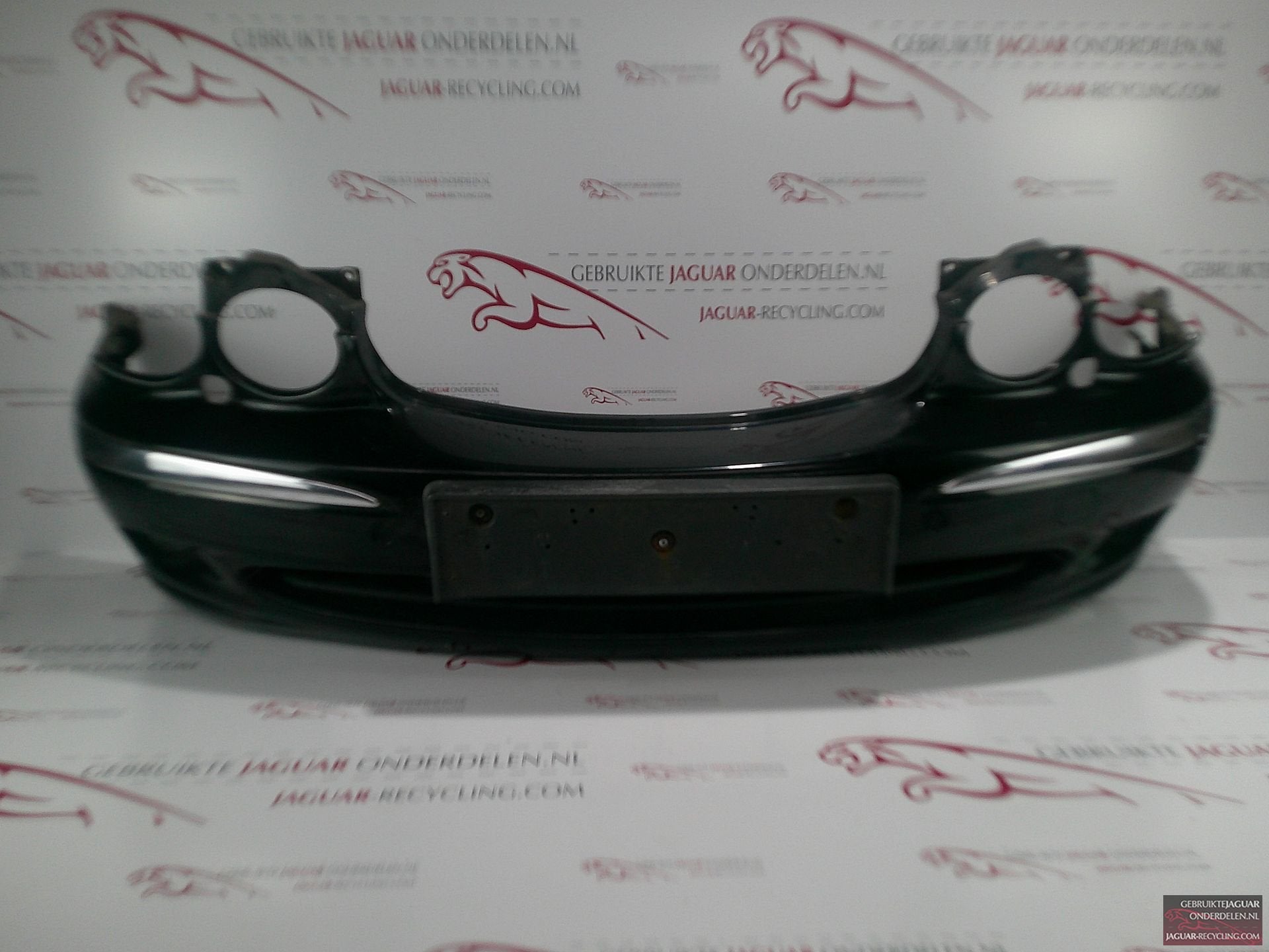 Voorbumper Jaguar X-Type 2e model zwart met PDC en koplamp s, Gebruikt, -, Voor, Ophalen of Verzenden