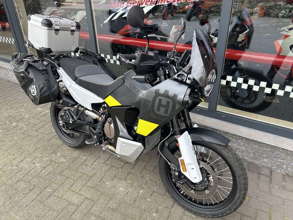 HUSQVARNA 901 NORDEN 2022, Bedrijf, Toermotor