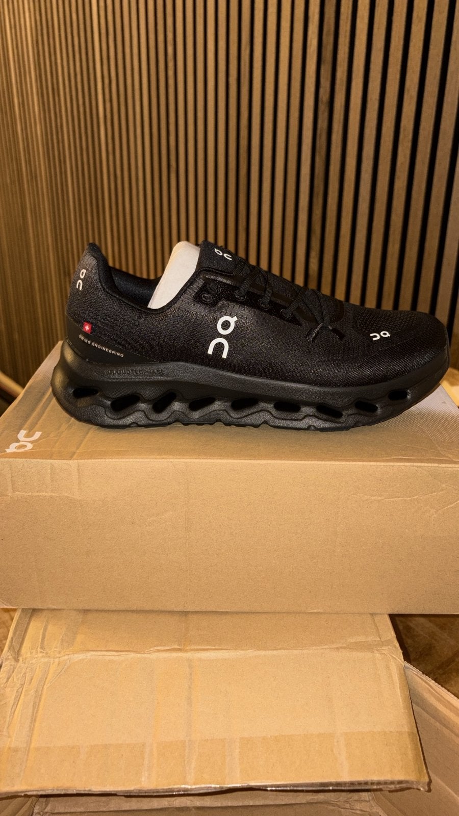 Nieuwe On Cloud 2 hardloopschoenen - Maat 42, Ophalen of Verzenden, Nieuw, Zwart, Sneakers of Gympen