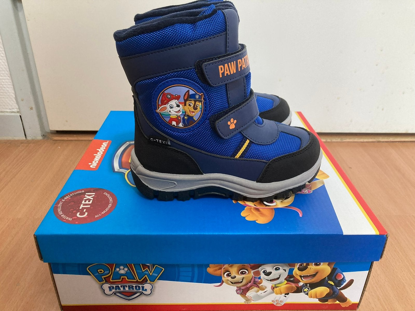 Nieuw Paw Patrol winterlaarzen / snowboots maat 26, Nieuw, Ophalen of Verzenden, Laarzen, Jongen