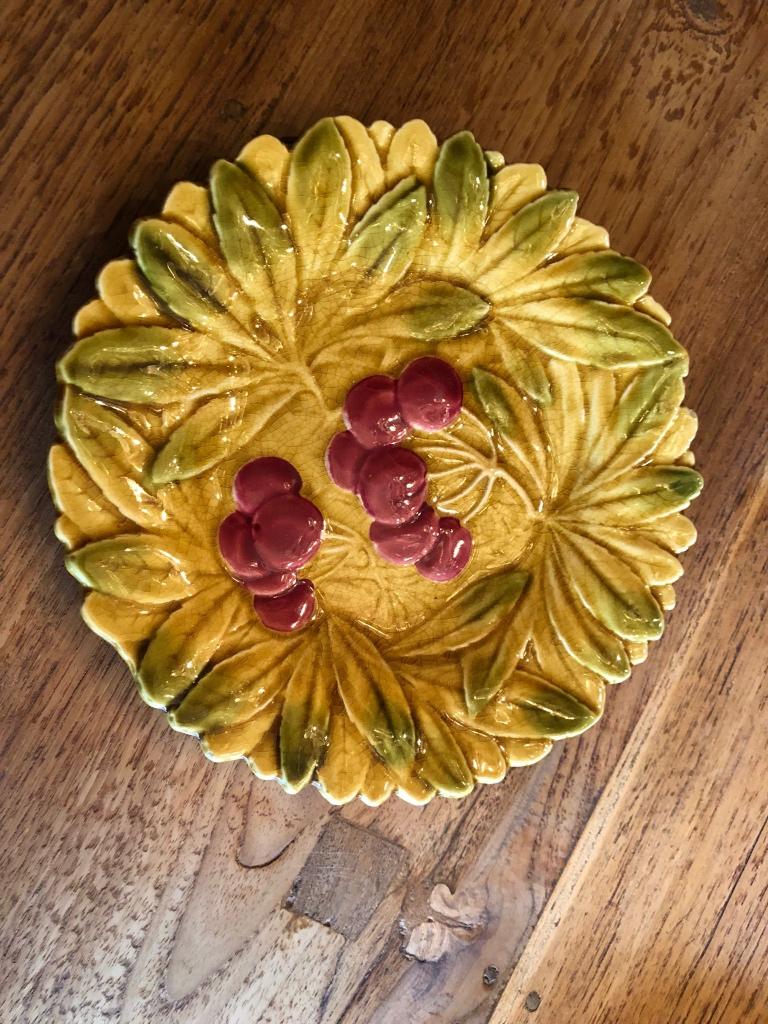 7 Aardewerken Fruitbordjes Sarrequemines, Huis en Inrichting, Keuken | Servies, Ophalen, Nieuw, Bord(en), Overige stijlen