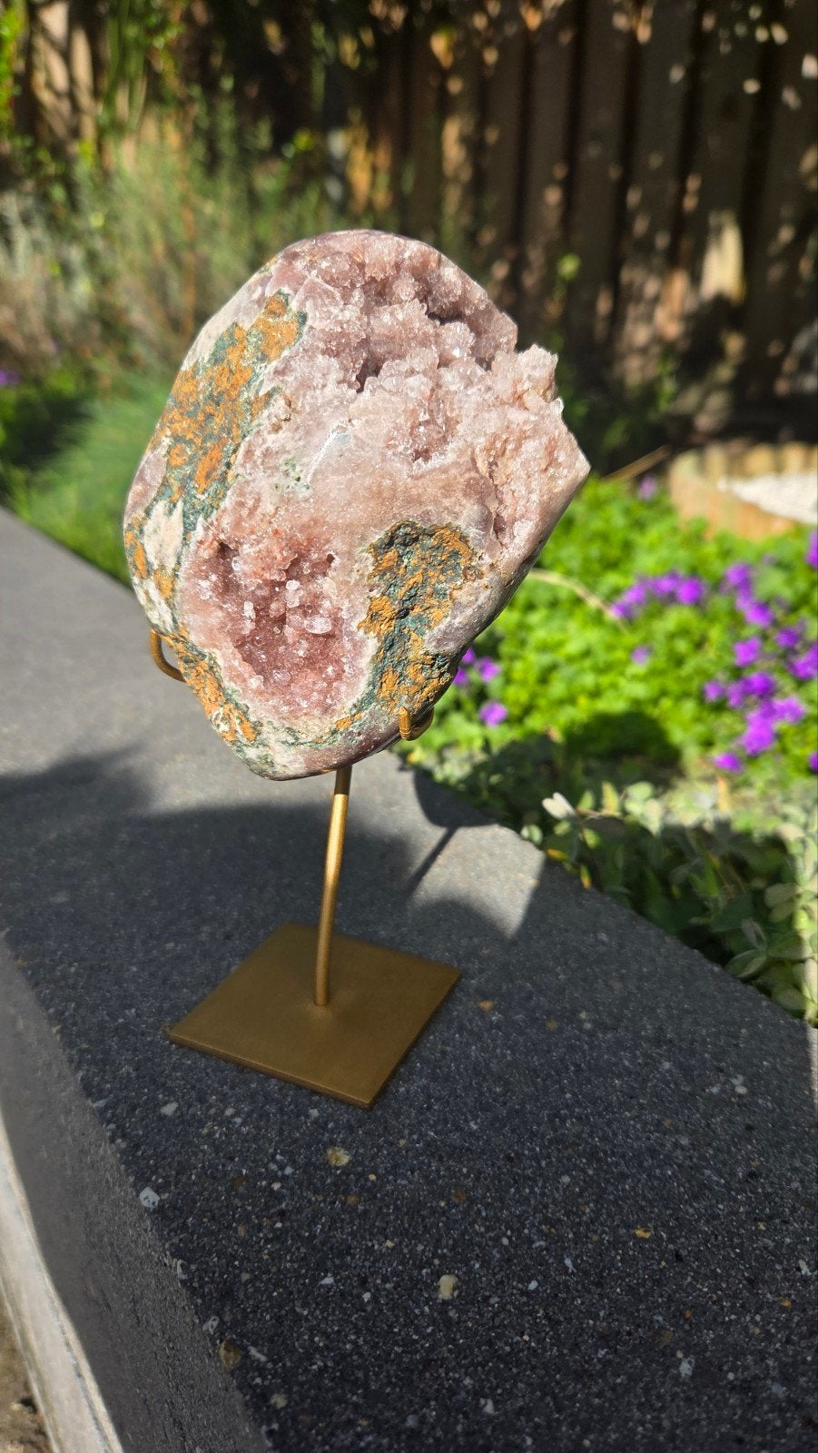 Roze Amethist Geode op Standaard - 16 cm, 640 gram, Ophalen of Verzenden