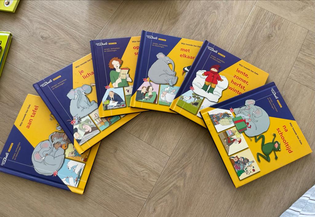 Mijn tweede Van Dale - Complete set van 6, Boeken, Ophalen of Verzenden, Zo goed als nieuw, Fictie algemeen
