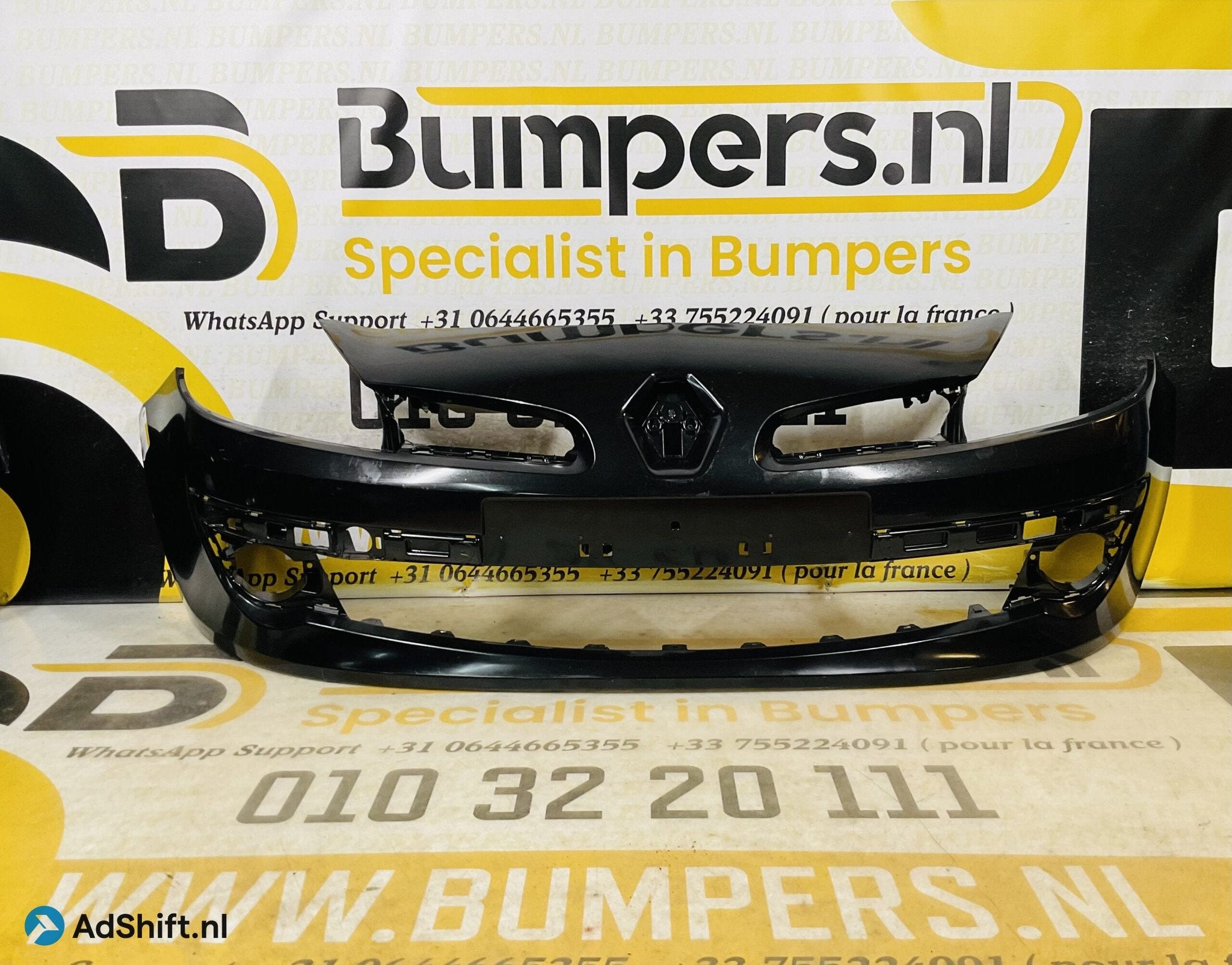 BUMPER Renault Clio 3 2004-2008 VOORBUMPER 2-F8-9051z, Auto-onderdelen, Bumper