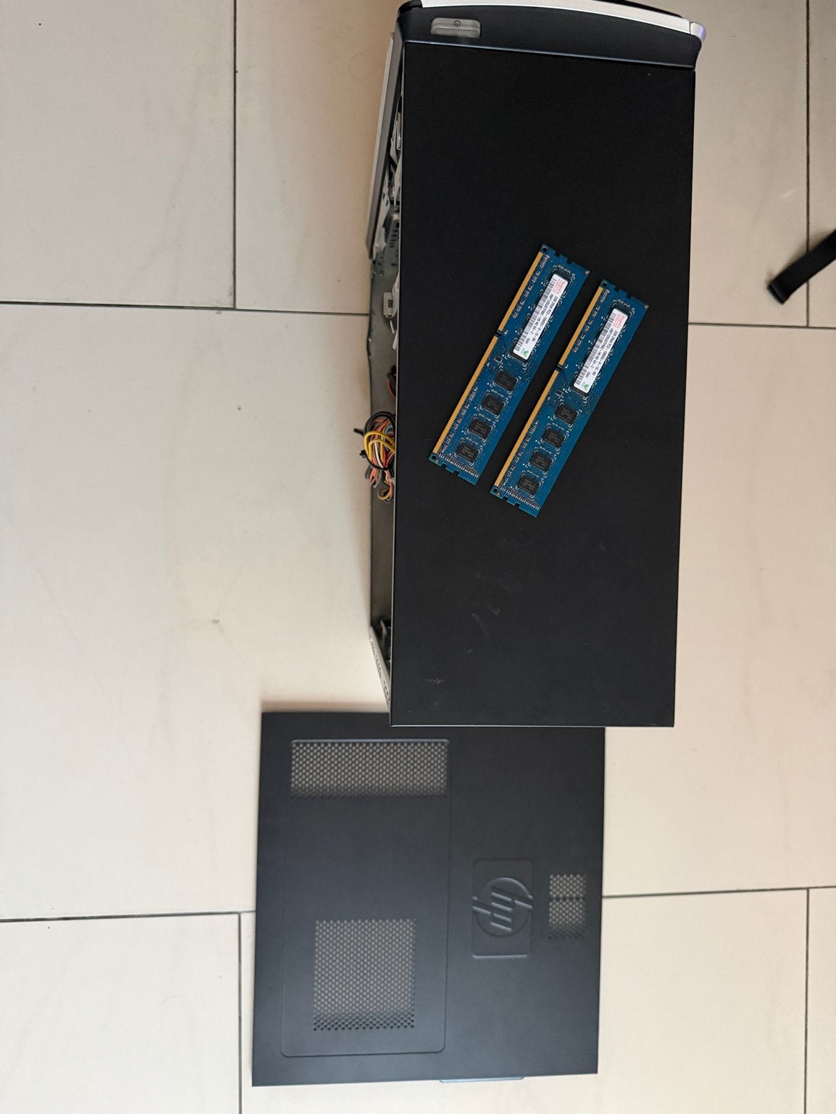 HP Desktop PC zonder CD/DVD, zonder stroomkabel, Ophalen, Niet werkend, 4 GB