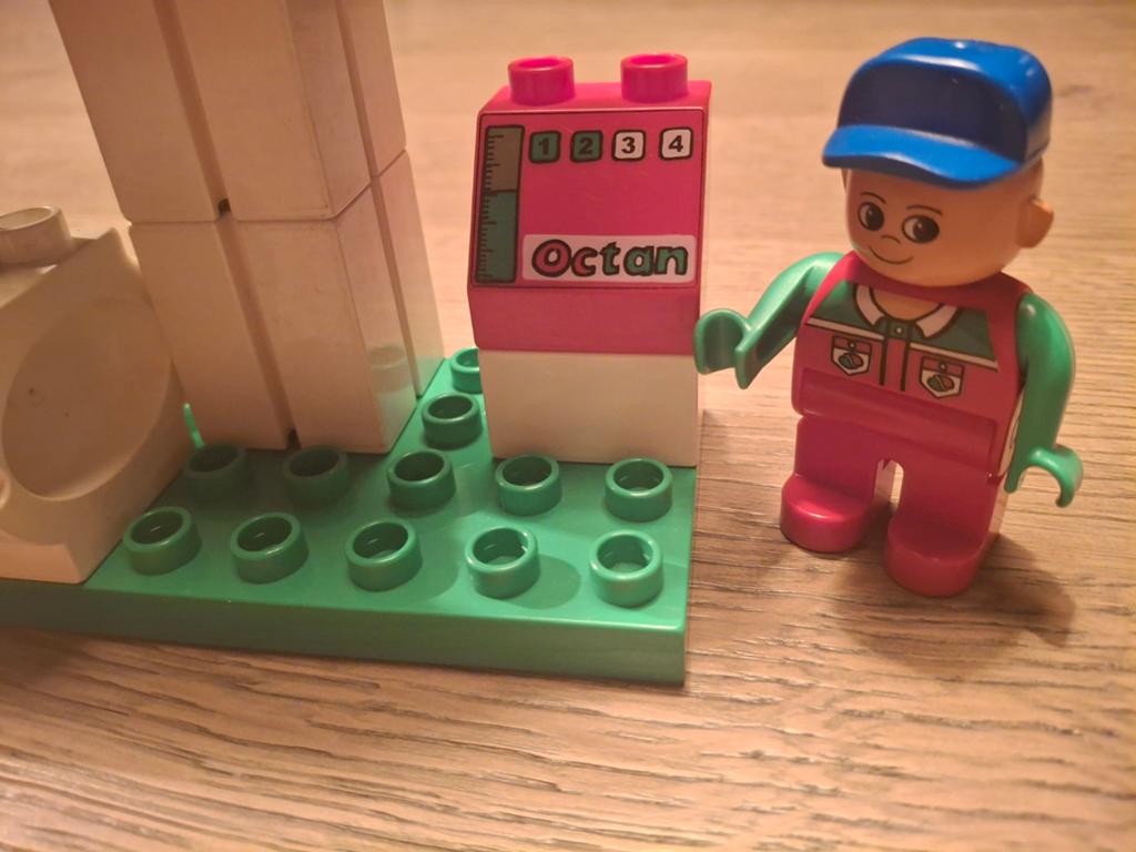 Lego Duplo benzinestation, Ophalen of Verzenden, Zo goed als nieuw, Complete set, Duplo
