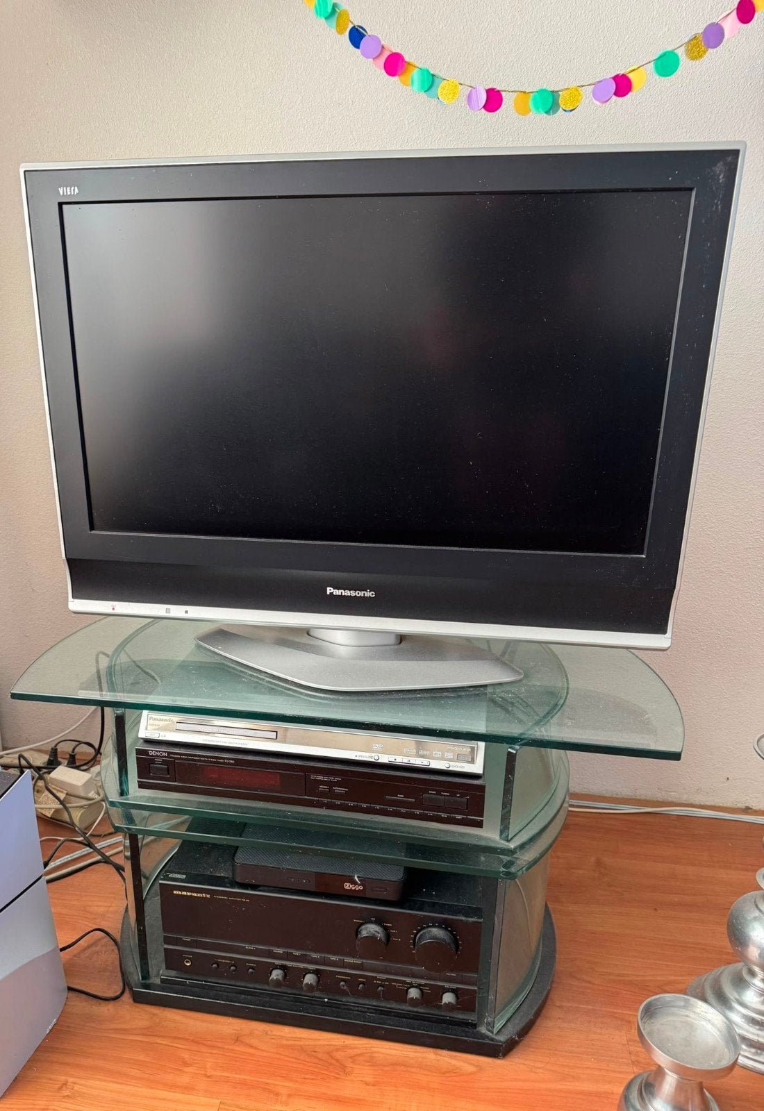 Glazen TV meubel van veiligheidsglas - netjes onderhouden, Met plank(en), Minder dan 100 cm, 25 tot 50 cm, 50 tot 100 cm