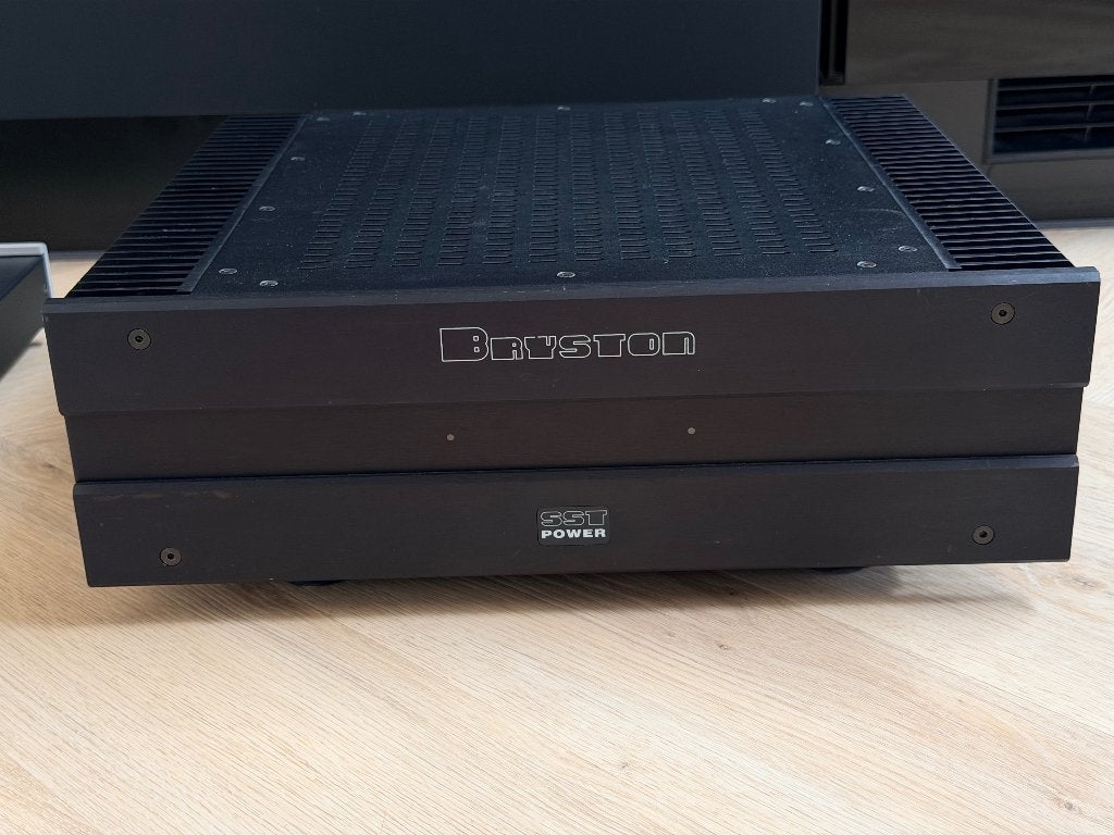 Bryston 4B SST Eindversterker - Krachtig en Betrouwbaar, Overige merken, Ophalen of Verzenden, Zo goed als nieuw, 120 watt of meer
