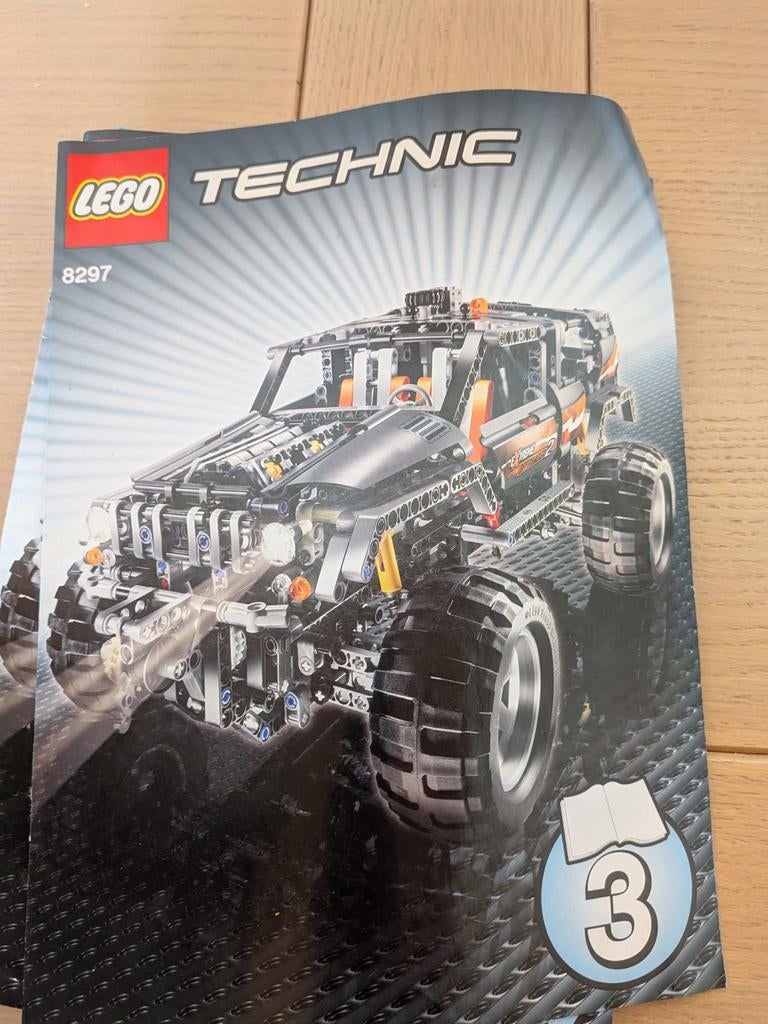 Lego Technic 8297 - Terreinwagen met doos en boekjes, Ophalen, Gebruikt, Technic, Complete set