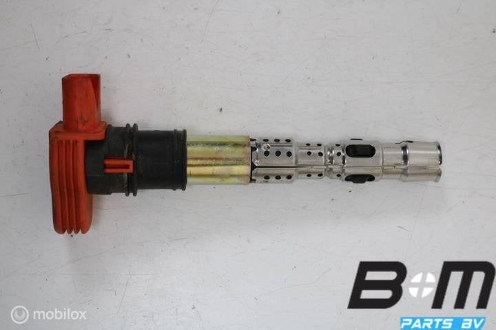 Bobine met bougiestekker Audi A8 4E 4.2 FSI 077905115B, Gebruikt