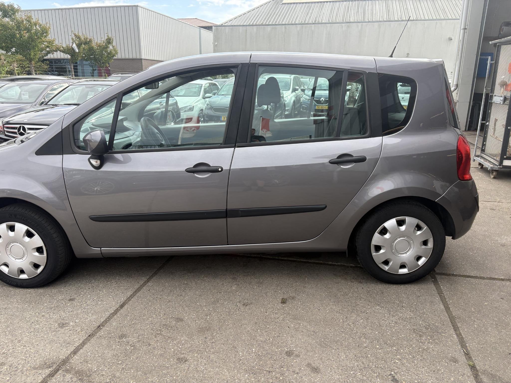 Renault Grand Modus 1.6-16V Expression Automaat, airco, crui, Auto's, Stof, Gebruikt, 1210 kg, Origineel Nederlands