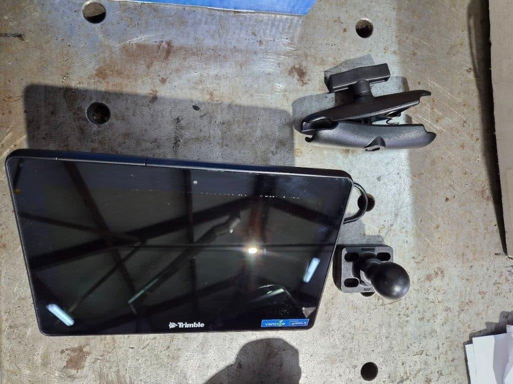 Trimble GFX-750 GPS-systeem met NAV-900, stuurmotor en licen, Ophalen of Verzenden, Zo goed als nieuw