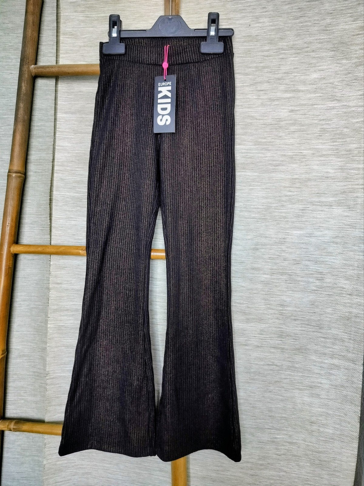NIEUW! Flared broek maat 122-128, Kinderen en Baby's, Kinderkleding | Maat 122, Ophalen of Verzenden, Zo goed als nieuw