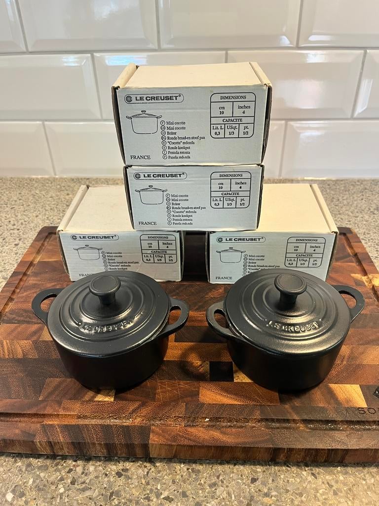 Le Creuset mini pannetjes gietijzer 10cm prijs per stuk, Ophalen of Verzenden, Nieuw, Gietijzer, Koekenpan of Braadpan