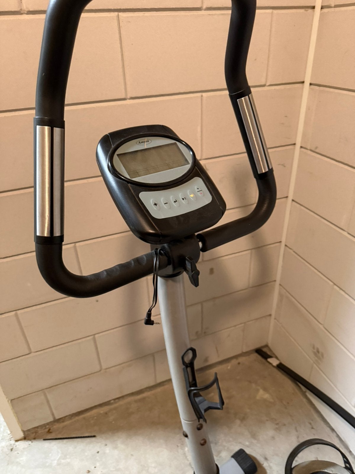 Hometrainer, Sport en Fitness, Fitnessapparatuur, Ophalen of Verzenden, Zo goed als nieuw, Hometrainer