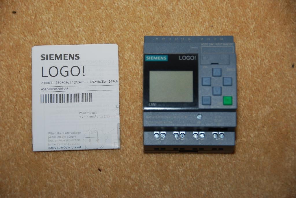 Siemens Logo 24RCE V8.3. 6ED1052-1HB08-0BA1. Nieuw in doos., Hobby en Vrije tijd, Elektronica-componenten, Ophalen of Verzenden