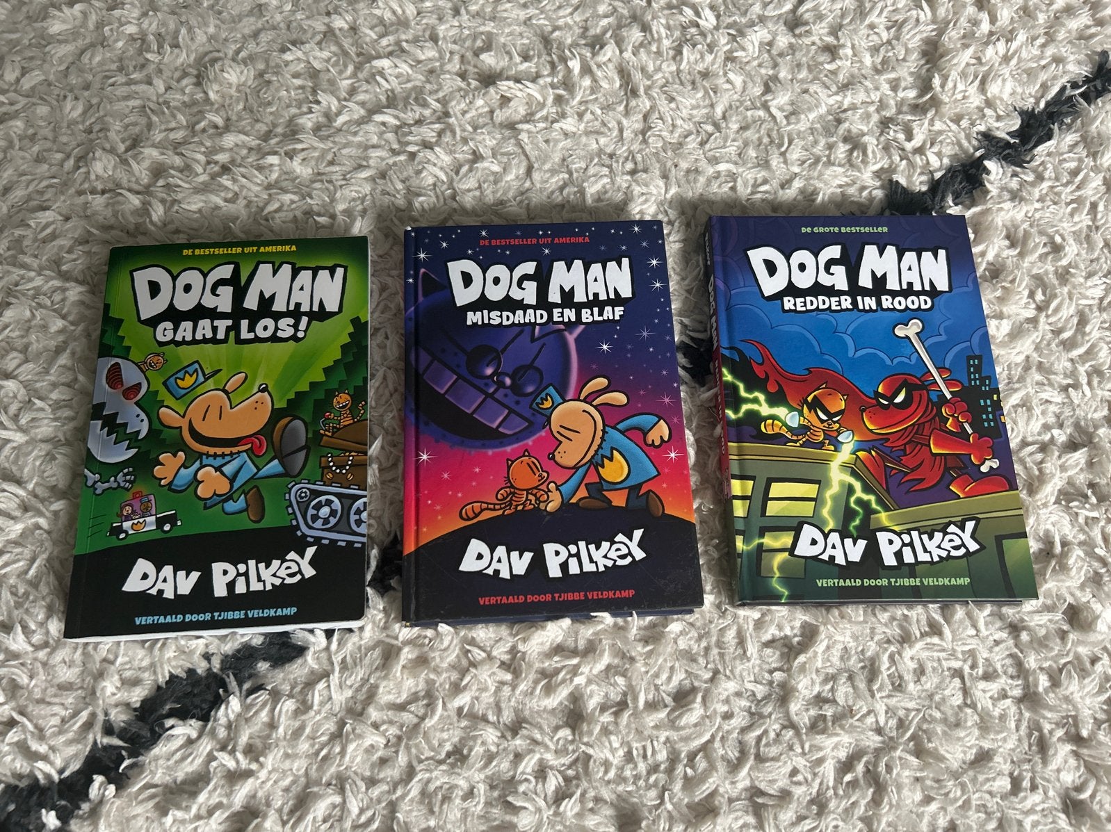 Dog Man kinderboeken: Gaat Los!, Misdaad en Blaff en Redder, Boeken, Ophalen of Verzenden, Gelezen, Fictie