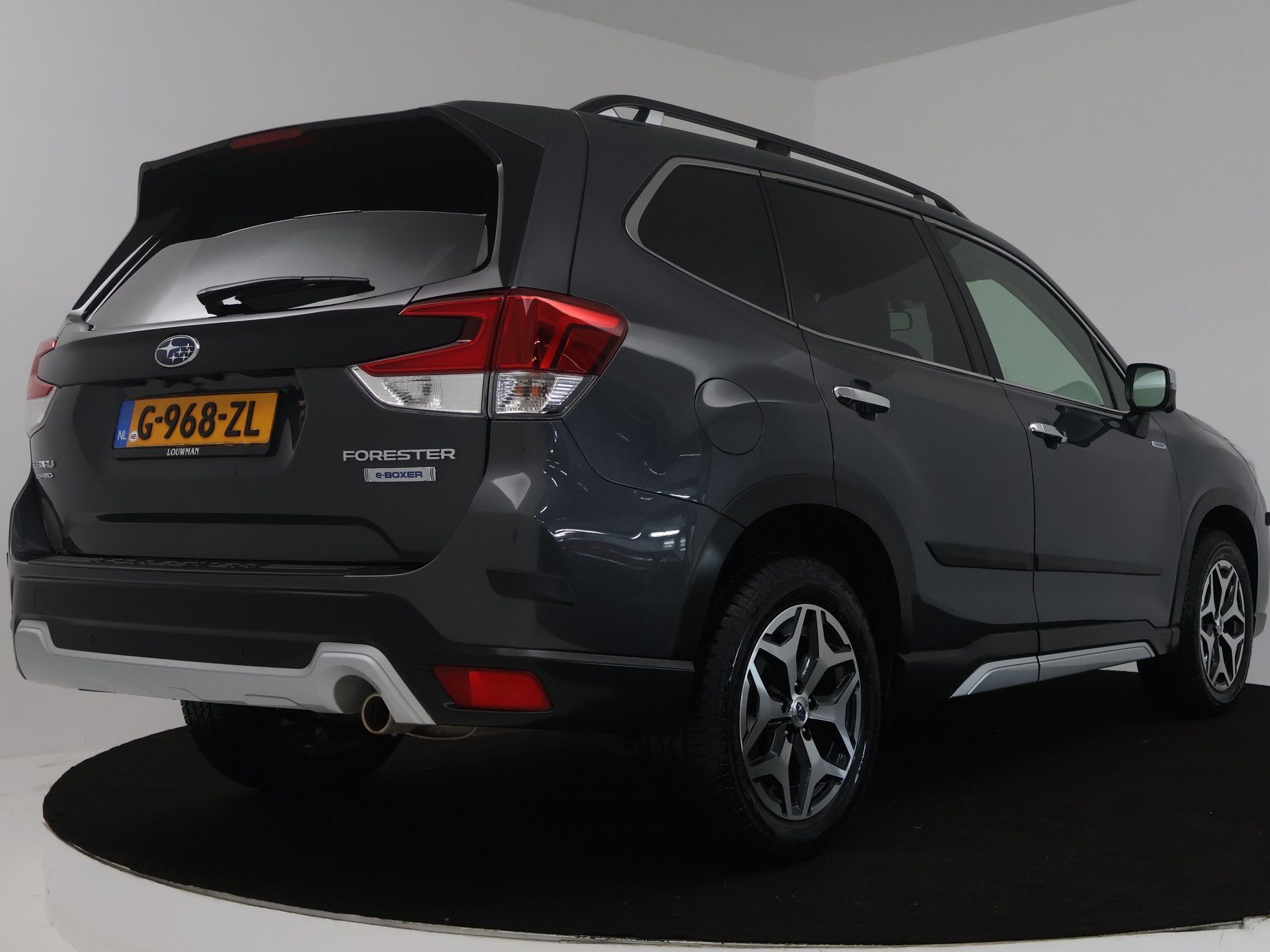 Subaru Forester 2.0i e-BOXER Luxury | 1870 kg Trekgewicht |, 12 maanden, 15 km/l, 4 cilinders, Leder en Stof