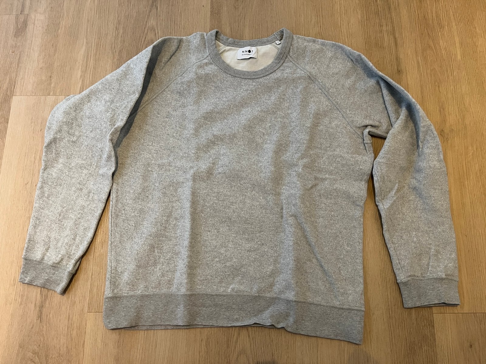 NN.07 No Nationality 07 trui / sweater maat L grijs, Ophalen of Verzenden, Zo goed als nieuw, Maat 52/54 (L), Grijs