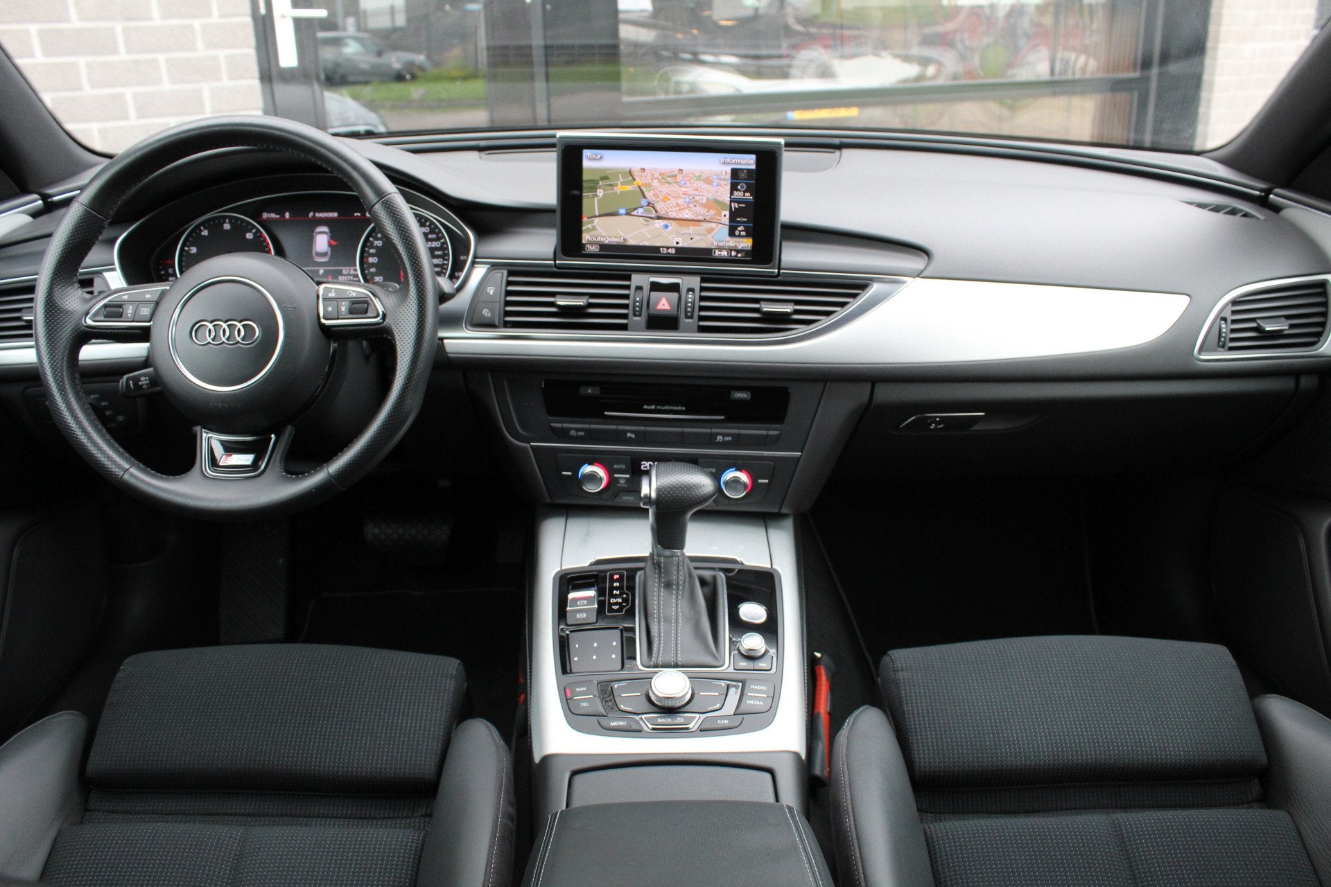 Audi A6 Avant 2.0 TFSI S-line / Xenon / 18" LMV / N.A.P., Auto's, Euro 5, 15 km/l, Gebruikt, 4 cilinders
