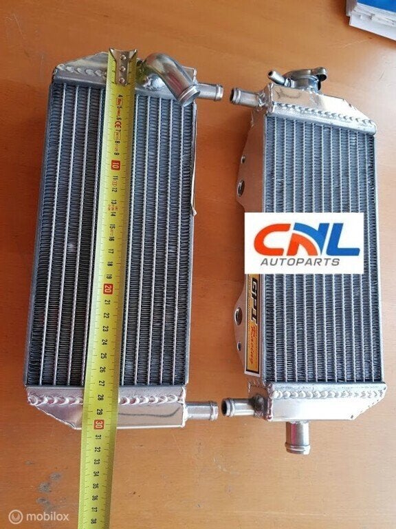 Radiateur Suzuki RM250 RM 250 2001-2008 02 03 04 05 06 07, Nieuw, Ophalen of Verzenden