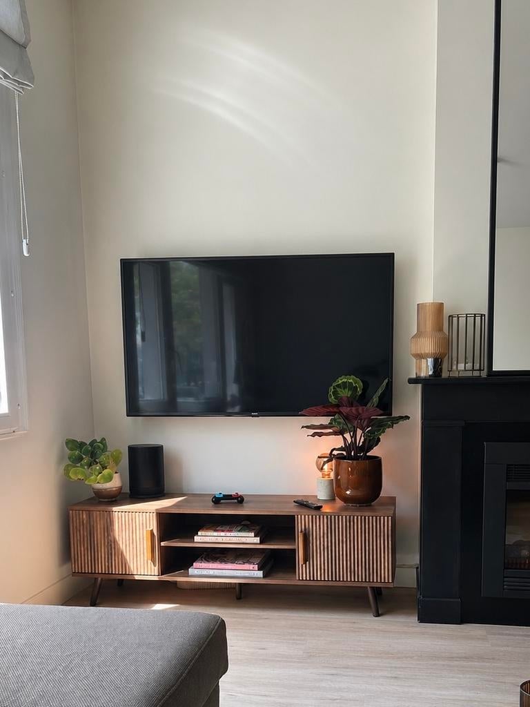 LG TV 55 inch (incl wall mount and stand), Ophalen, 50 Hz, Zo goed als nieuw, 100 cm of meer
