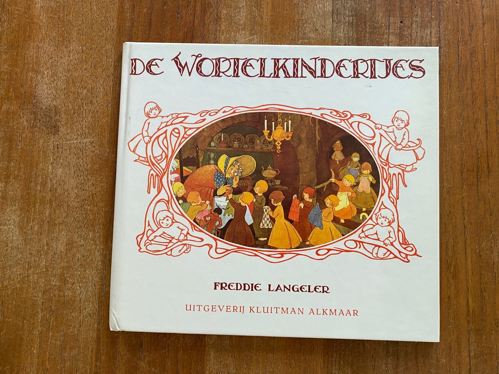 De Wortelkindertjes - Freddie Langeler, Kluitman vintage, Ophalen of Verzenden, Zo goed als nieuw, Prentenboek