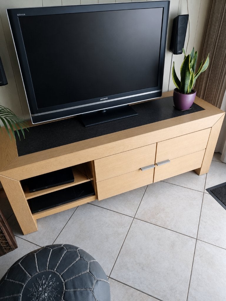 TV Meubel Blank Eiken met Natuurstenen top, Ophalen, 150 tot 200 cm, Eikenhout, Zo goed als nieuw