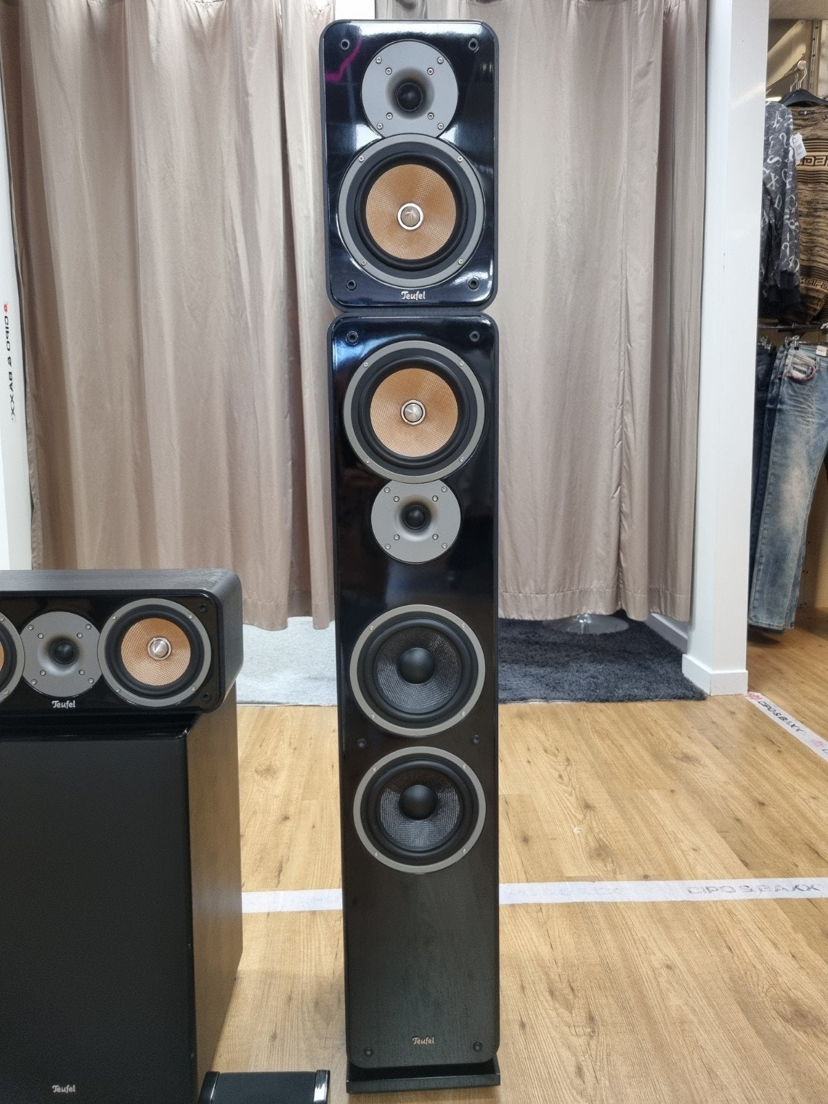Teufel Ultima 40 Surround '7.1-Set' met ELAC Atmos speakers, Audio, Tv en Foto, Luidsprekers, Vloerstaande luidspreker, 120 tot 150 watt
