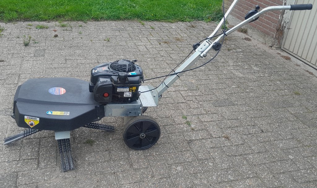Kwern Greenbuster Pro 66 Onkruidborstelmachine, Ophalen, Gebruikt, Kwern