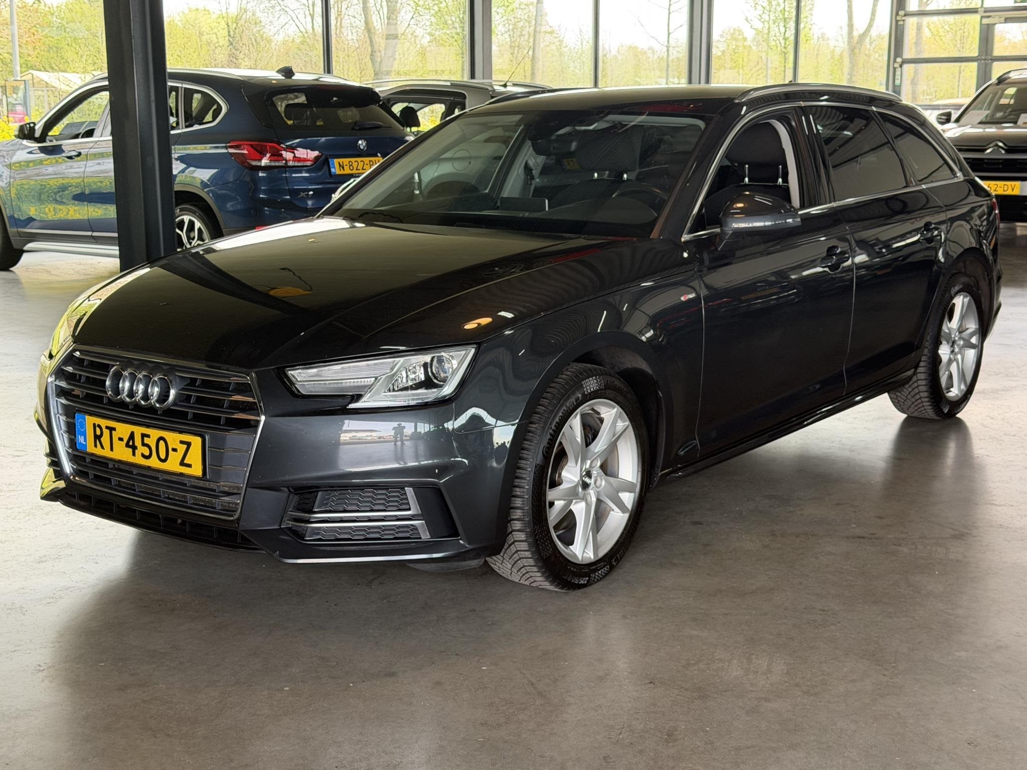 Audi A4 Avant 2.0 TFSI MHEV 190pk S-Line Sport Edautomaat, Auto's, Audi, Stof, Gebruikt, 1984 cc, Metallic lak