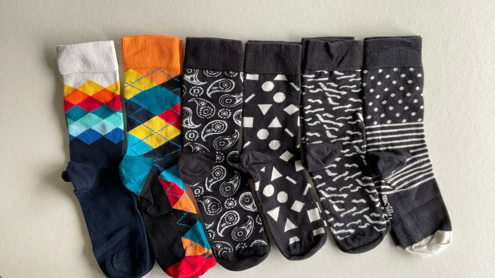 6 paar Happy Socks, Ophalen of Verzenden, Zo goed als nieuw, Maat 43 t/m 46, Zwart