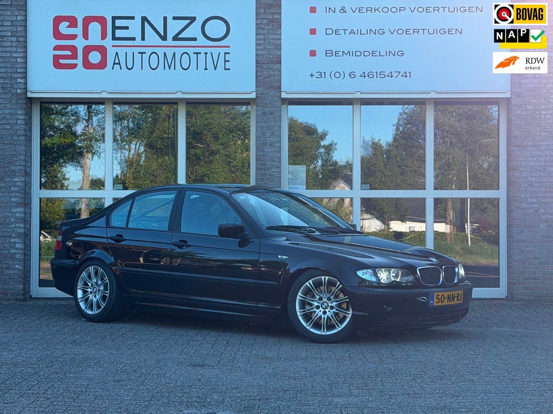 BMW 3-serie 325i Circuit Trackday Straat legaal, Auto's, Keurmerk '100% Onderhouden', Achterwielaandrijving, Gebruikt, Zwart