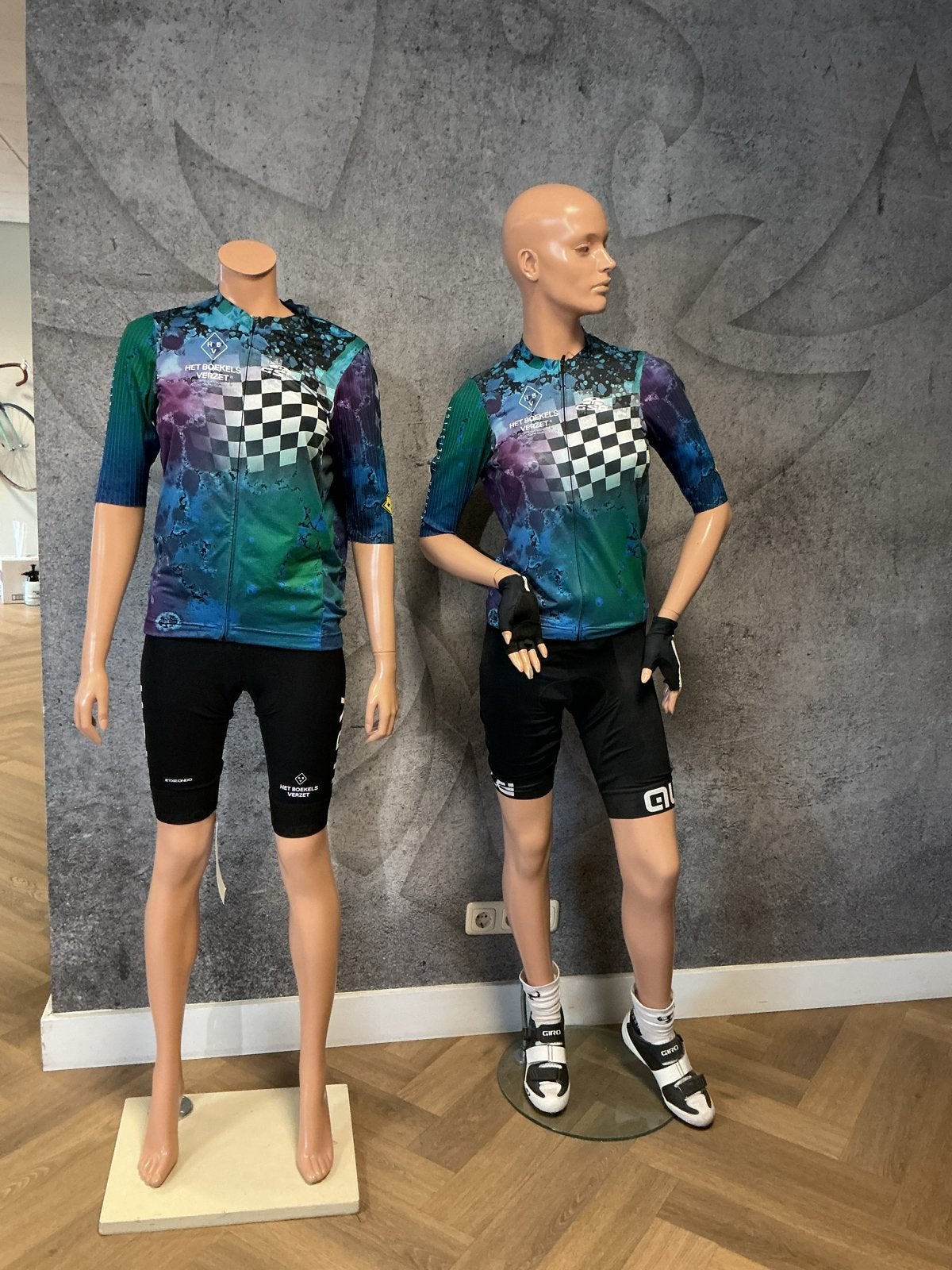 2 paspoppen (exclusief kleding) - per stuk of samen te koop, Ophalen of Verzenden, Unlimited colors, Info@unlimitedcolors.nl, Kraaiendonk 10