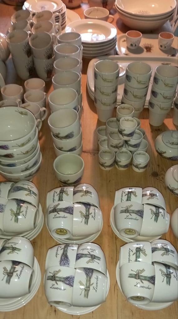 Jet ter Steege Lavender Servies, Nieuw, Ophalen of Verzenden, Overige stijlen, Aardewerk