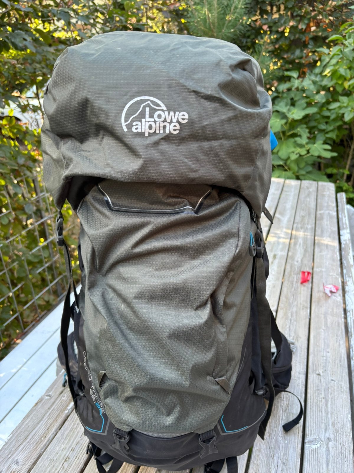 Lowe Alpine rugzak 65/85 liter igst, Ophalen of Verzenden, Zo goed als nieuw, Rugzak