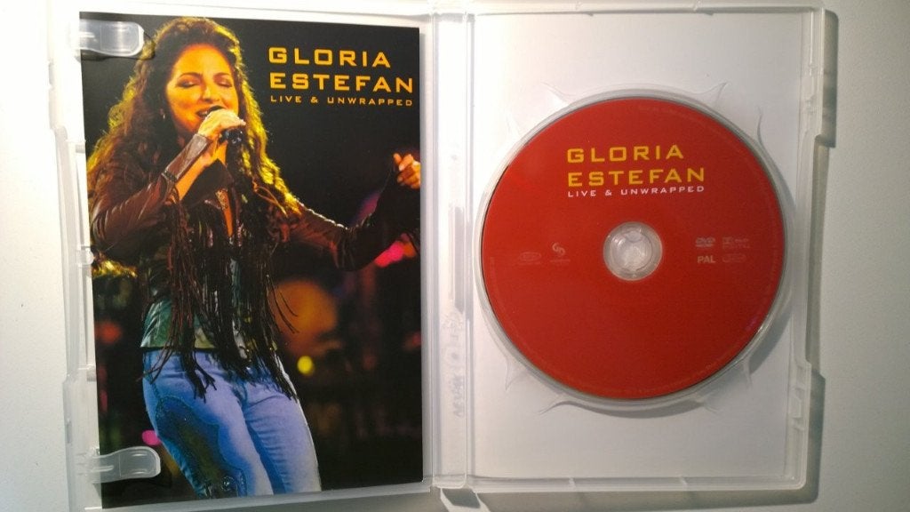Gloria Estefan - Live And Unwrapped (DVD), Alle leeftijden, Ophalen of Verzenden, Zo goed als nieuw, Concert