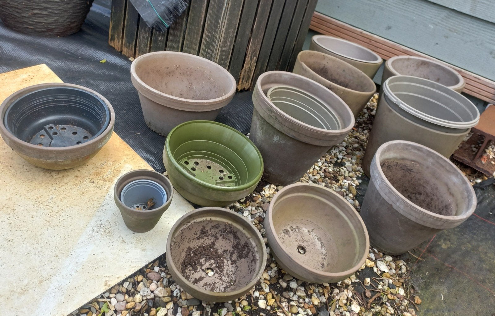 Ongeglazuurde GREY terracotta potten, Ophalen, Rond, Minder dan 25 cm, Minder dan 40 cm