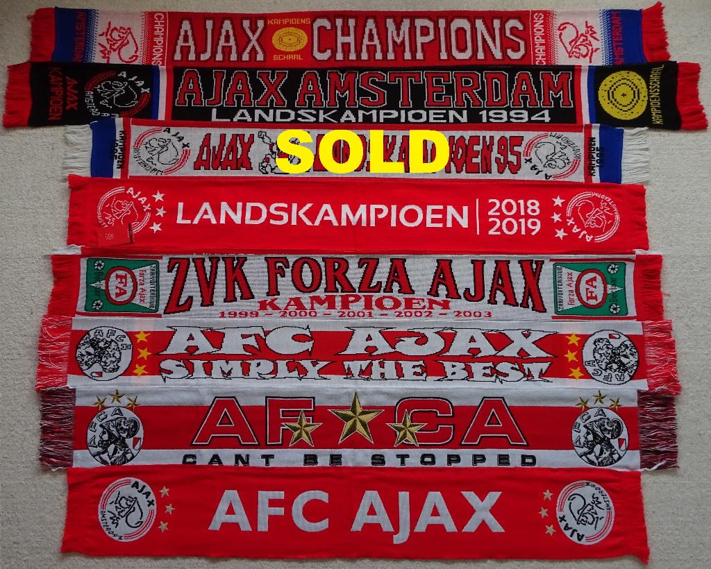 24 sjaals Ajax Amsterdam (incl. wedstrijdsjaals), Ophalen of Verzenden, Zo goed als nieuw, Ajax, Vaantje of Sjaal