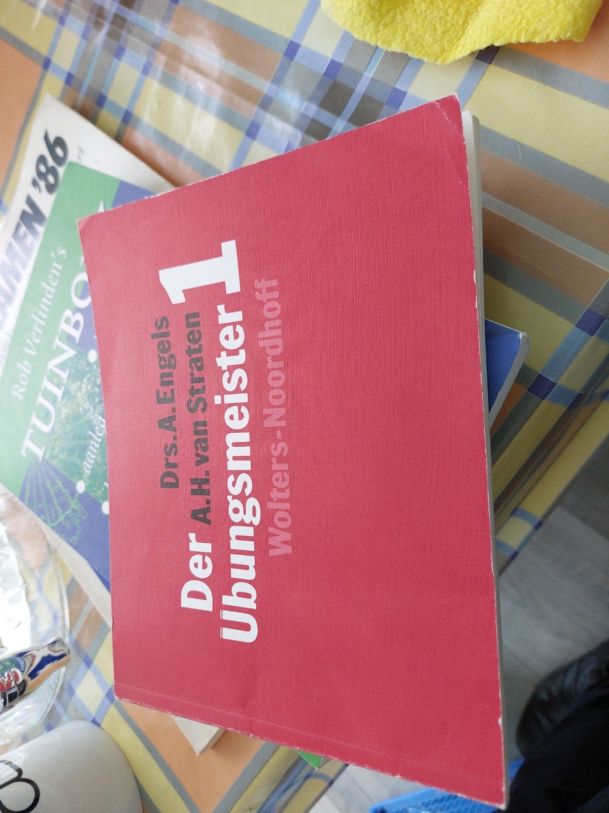 Übungsmeister 1 Duits boek Wolters-Noordhoff, Ophalen of Verzenden, Gelezen, Drs. A. Engels, Der A.H. van Straten, Non-fictie