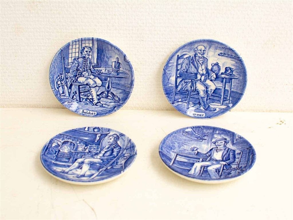 4 enouch wedgwood schoteltjes 27572