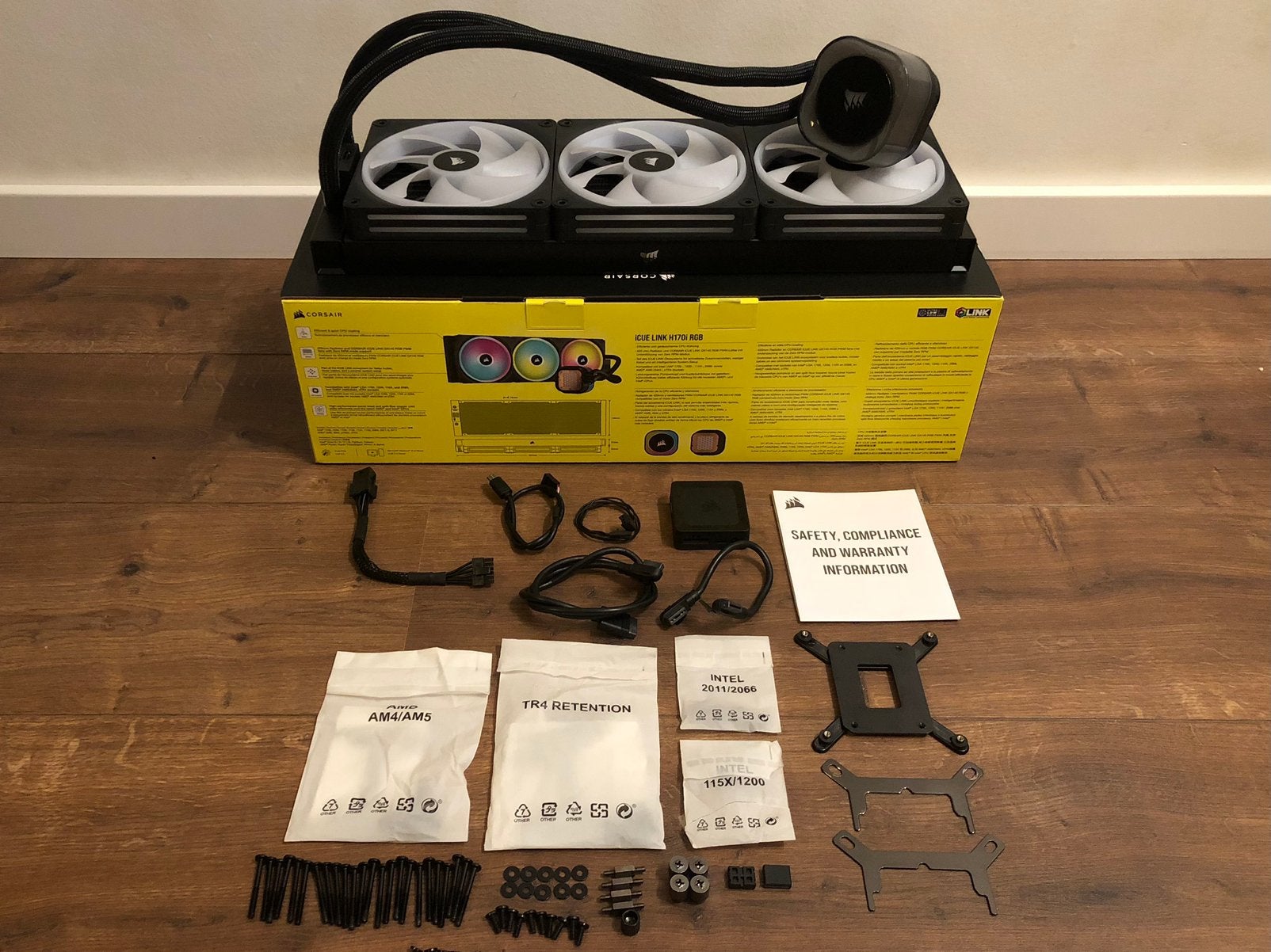 Corsair iCUE LINK H170i RGB 420mm AIO Waterkoeling, Computers en Software, Ophalen of Verzenden, Zo goed als nieuw, Waterkoeling