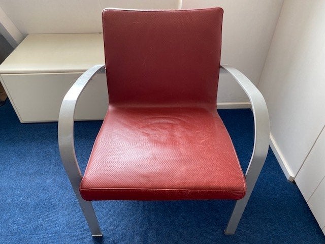 2 rode Leolux stoelen, Huis en Inrichting, Stoelen, Ophalen, Gebruikt, Twee, Leer