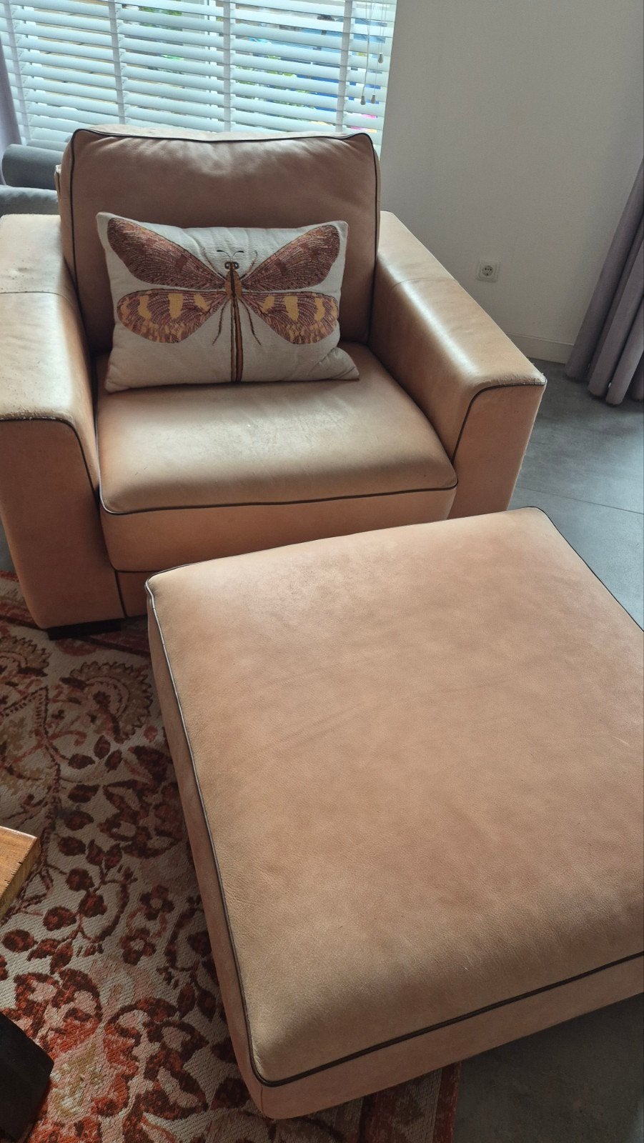 Fauteuil met poef, Ophalen, Gebruikt, Eenpersoons, 75 tot 100 cm